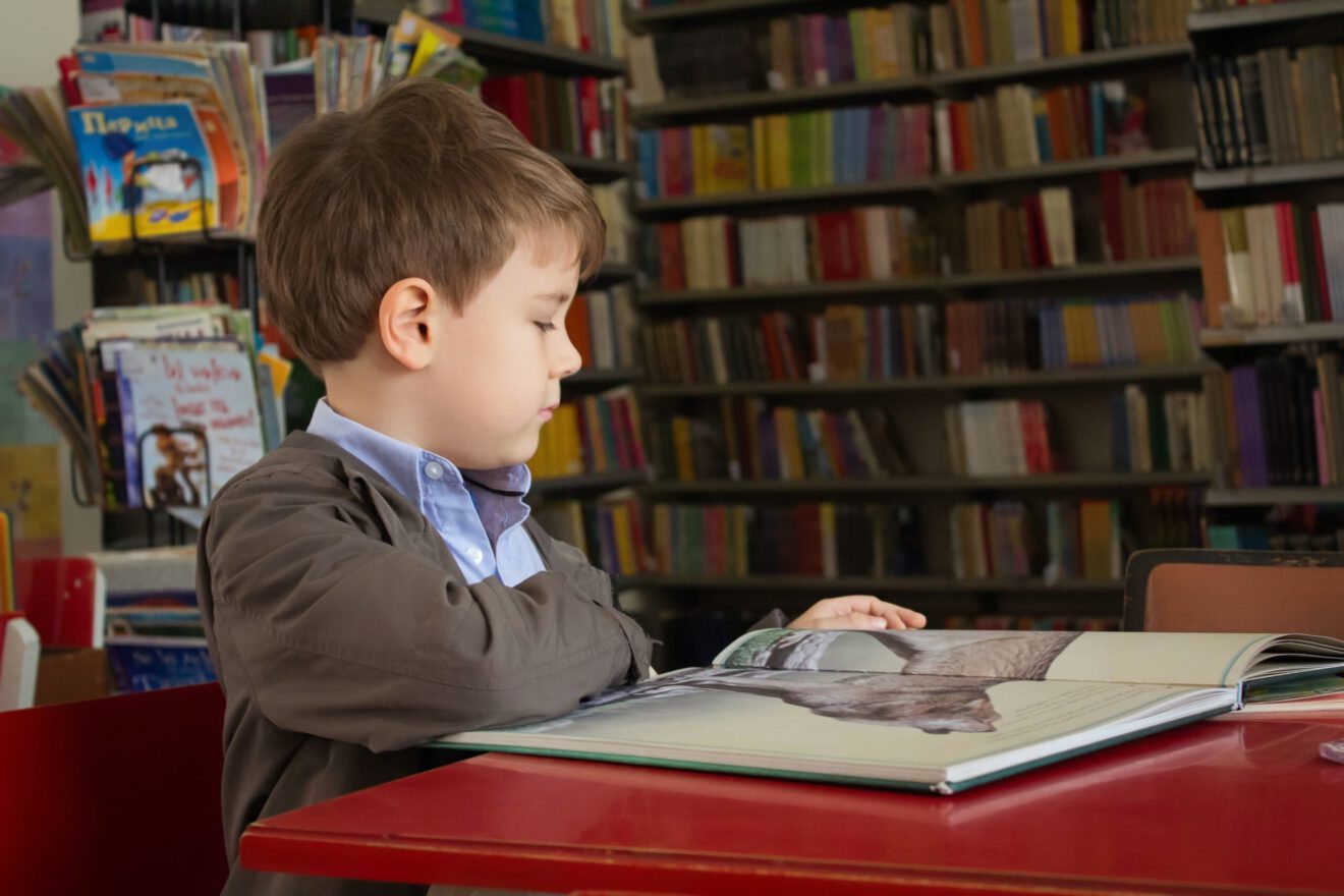 6 ways to help ELLs improve reading, writing skills