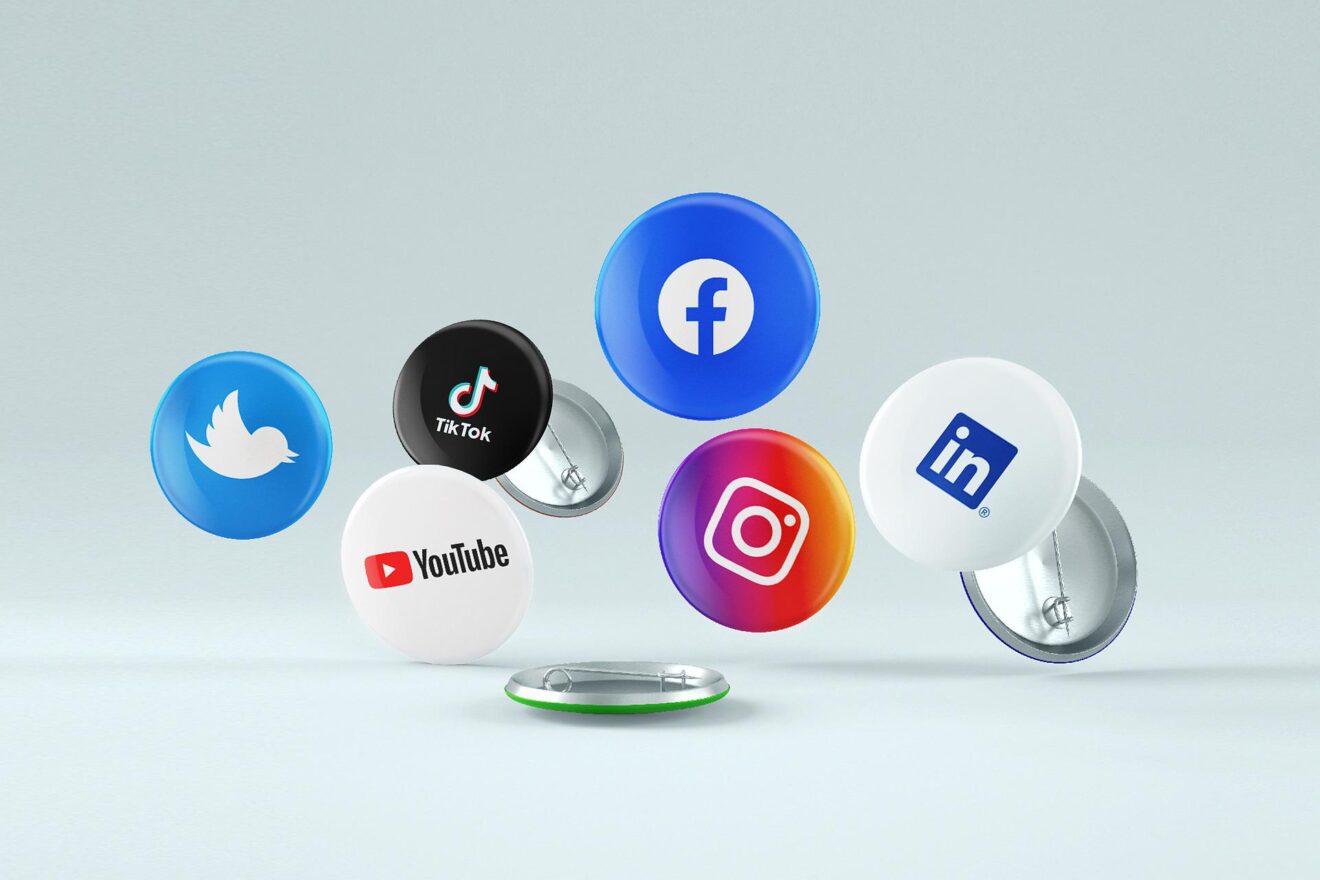 Social media buttons