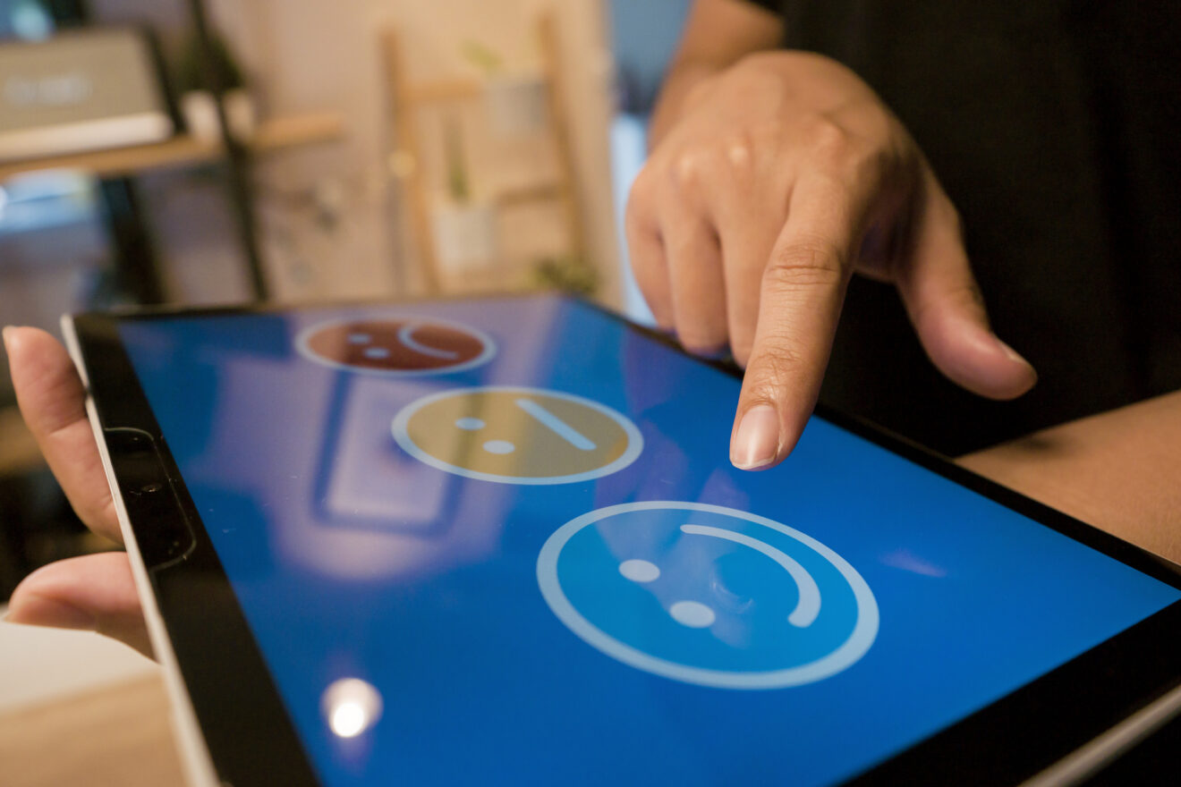Customer Experience Concept, Best rating for Satisfaction present by Hand of Client giving the best Rating Used for SmartBrief Retail Original with headline: How to nurture and maintain the customer lifecycle
